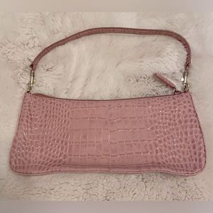NWOT Gianni Bernini pink crocodile leather sling purse. 4.5”H x 10”L x 1 5/8”W